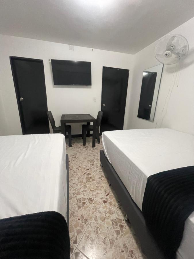 Hotel De Leon Estadio 메딜린 외부 사진