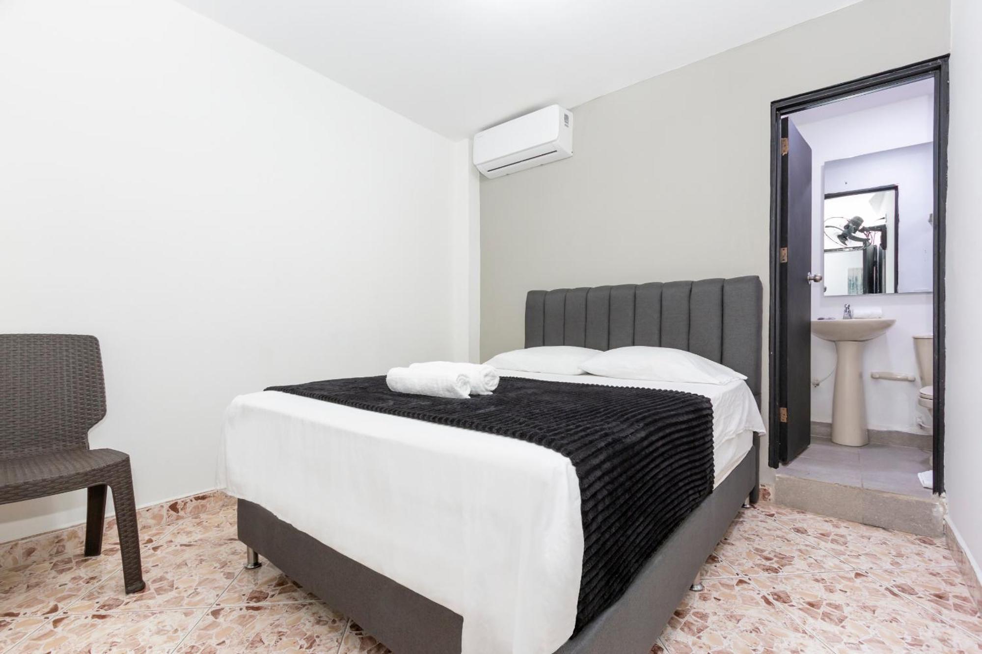 Hotel De Leon Estadio 메딜린 외부 사진