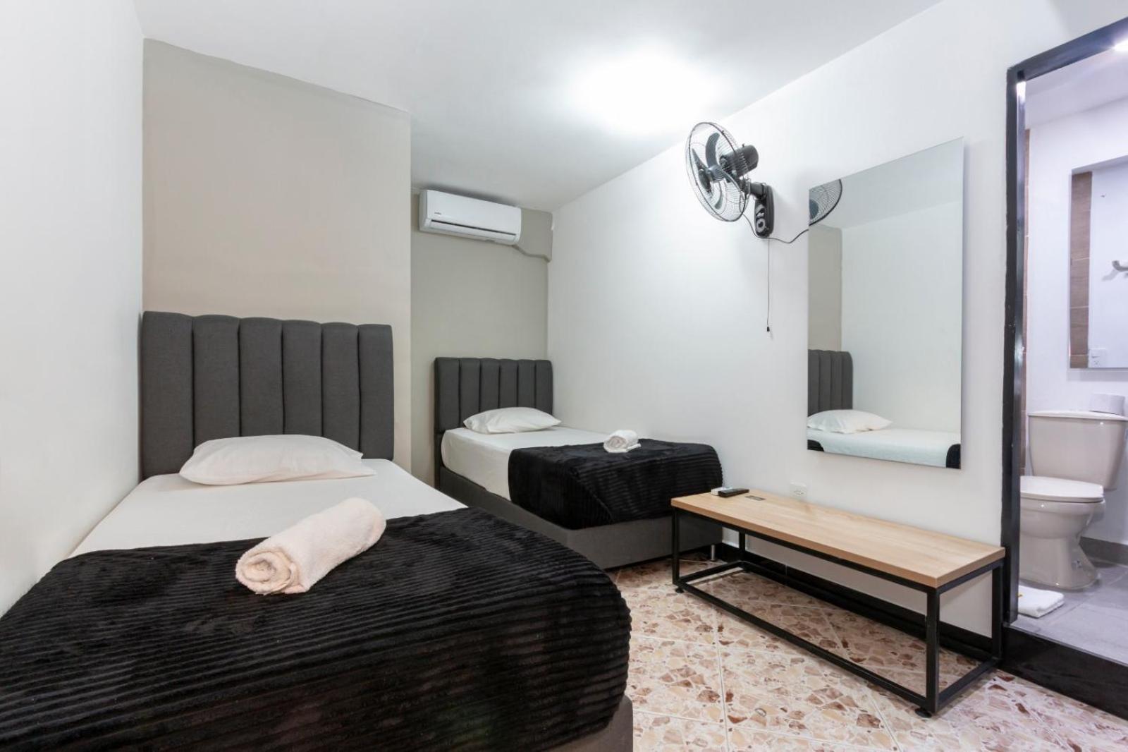 Hotel De Leon Estadio 메딜린 외부 사진