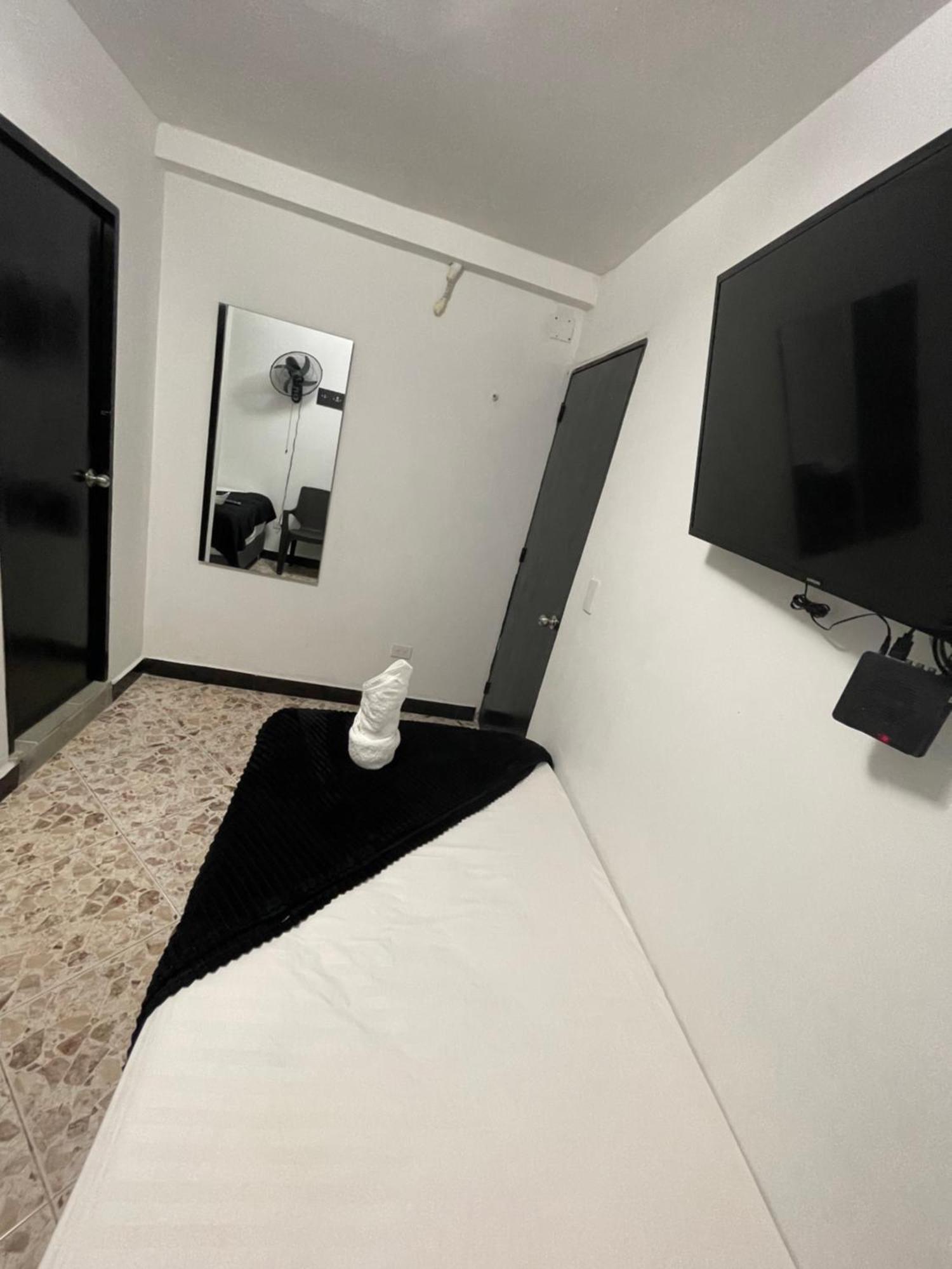 Hotel De Leon Estadio 메딜린 외부 사진
