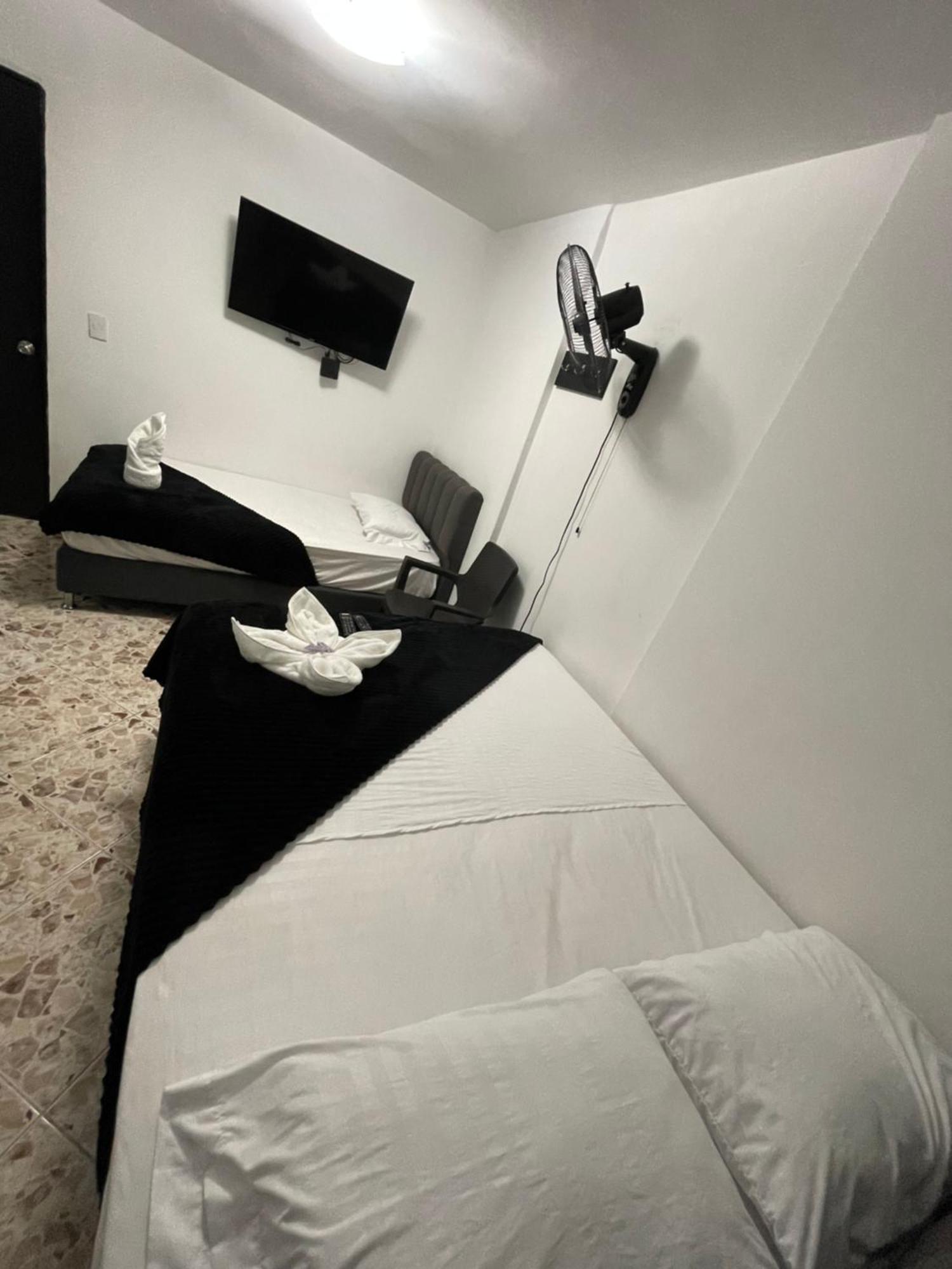 Hotel De Leon Estadio 메딜린 외부 사진