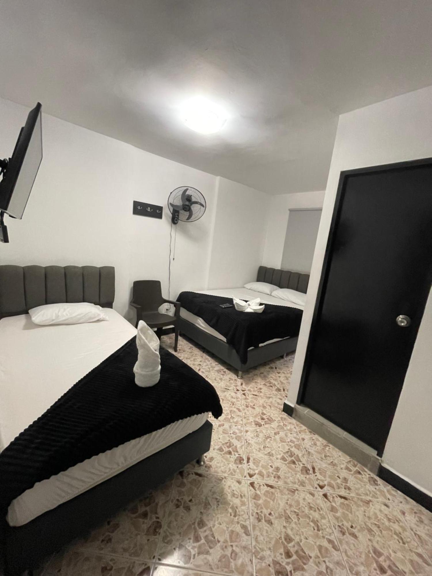 Hotel De Leon Estadio 메딜린 외부 사진