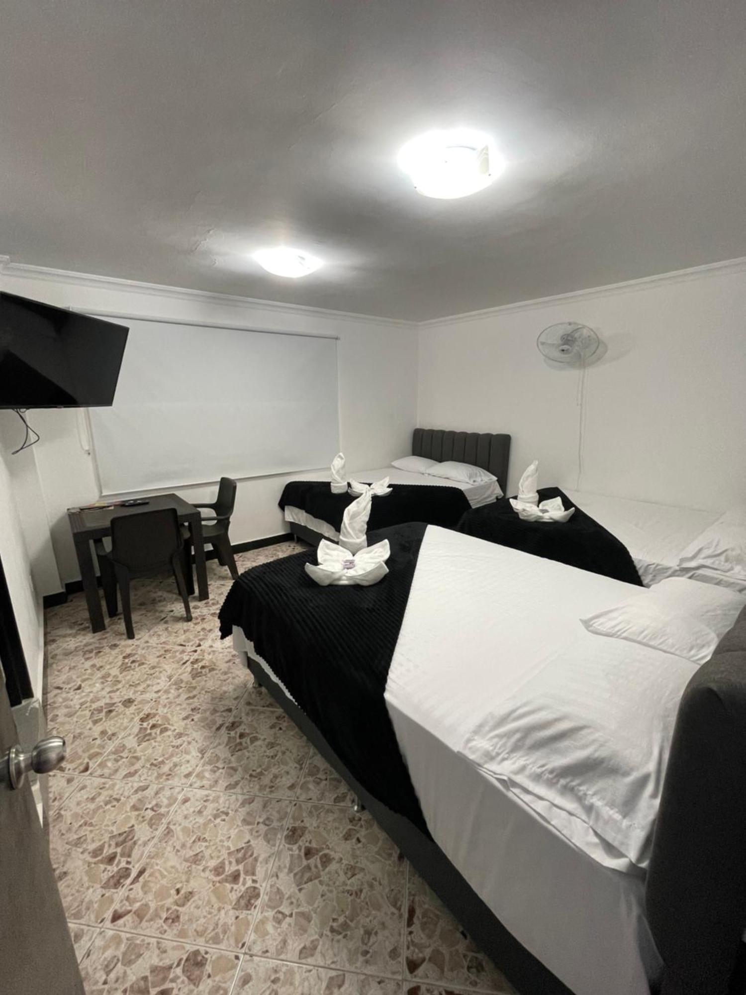 Hotel De Leon Estadio 메딜린 외부 사진