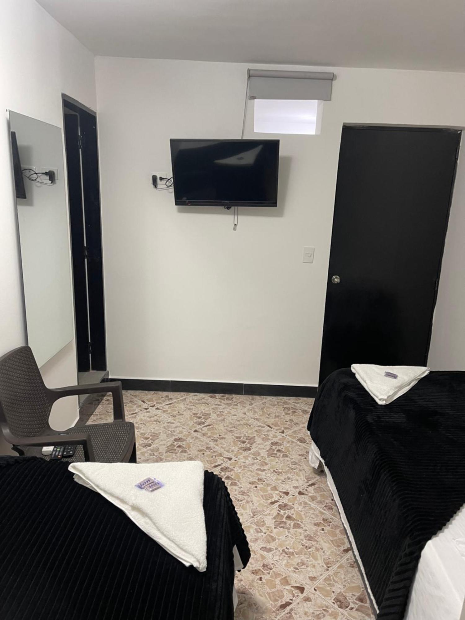 Hotel De Leon Estadio 메딜린 외부 사진