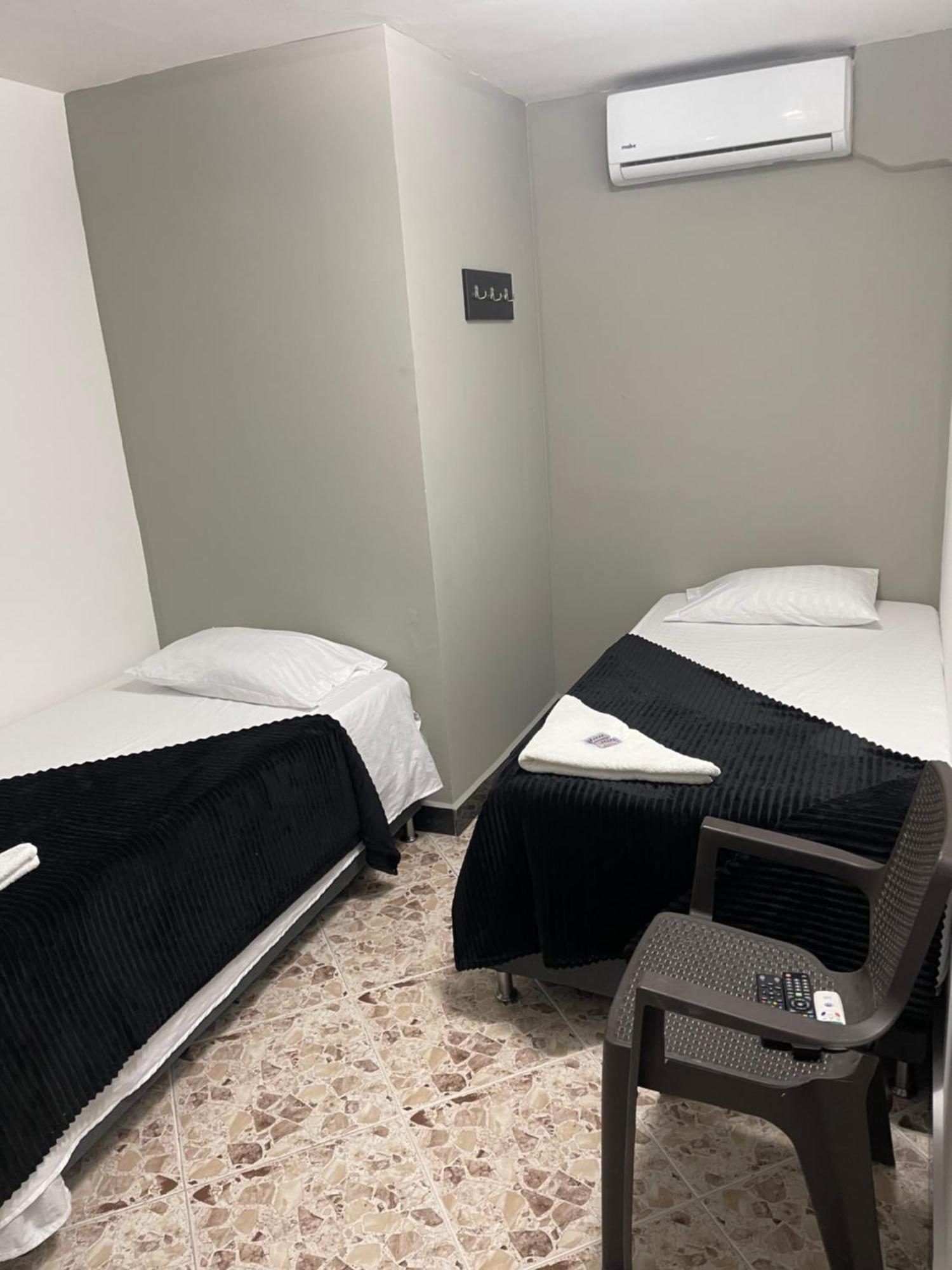 Hotel De Leon Estadio 메딜린 외부 사진