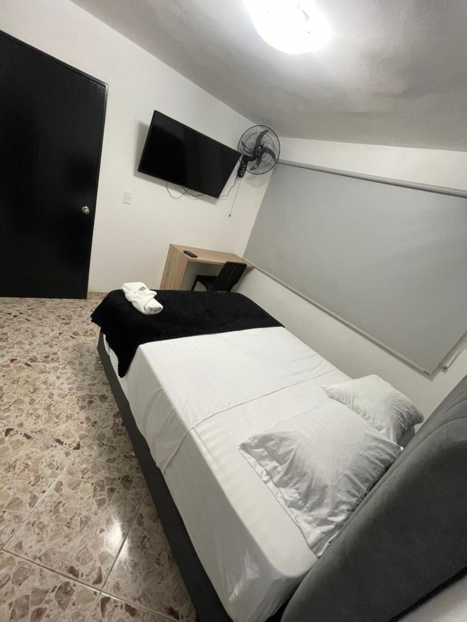 Hotel De Leon Estadio 메딜린 외부 사진